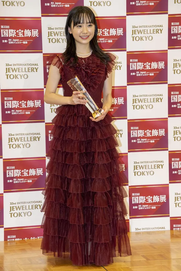 2022現在|芦田愛菜の身長は145cm!?低いのは病気?昔より伸びたか画像で検証