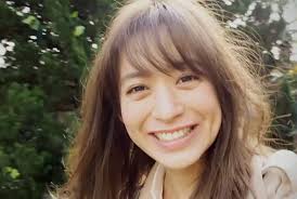 野崎萌香