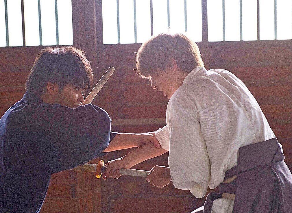 吉沢亮は学生時代は剣道やバスケ部でトレーニング