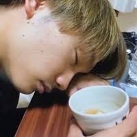藤原丈一郎と藤原丈一郎と彼女?”みつき”と噂される女性の写真彼女?”みつき”が撮った?寝顔画像