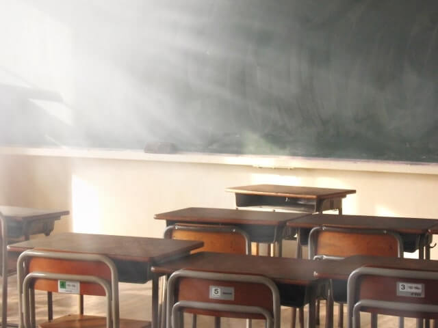 須藤早貴の出身小学校はどこ?