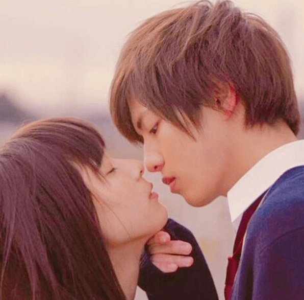 芳根京子と志尊淳のキスシーン