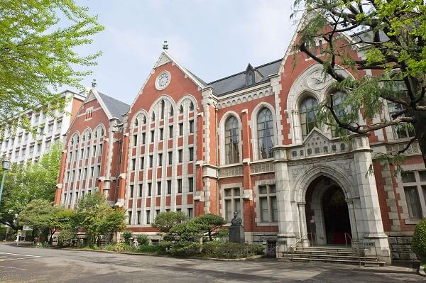 まるりとりゅうがRyugaの大学は慶應義塾大学商学部