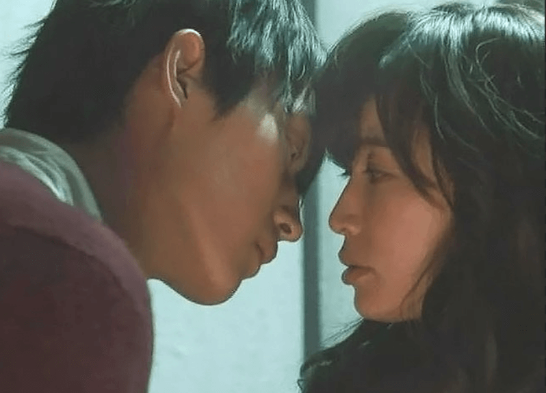 杉野遙亮と長谷川京子のキスシーン