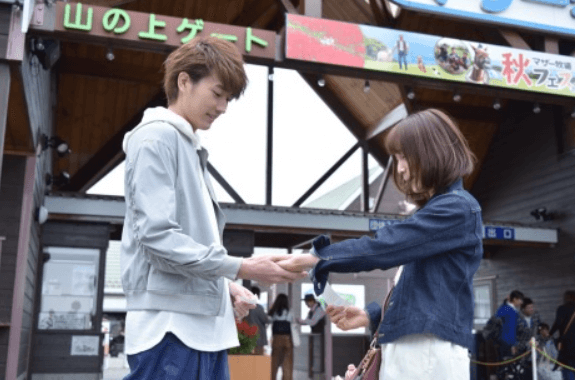 ドラマ「花にけだもの」の杉野遙亮と中村ゆりか