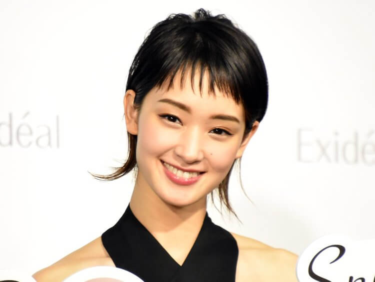 2022最新!剛力彩芽の歴代彼氏は12人!