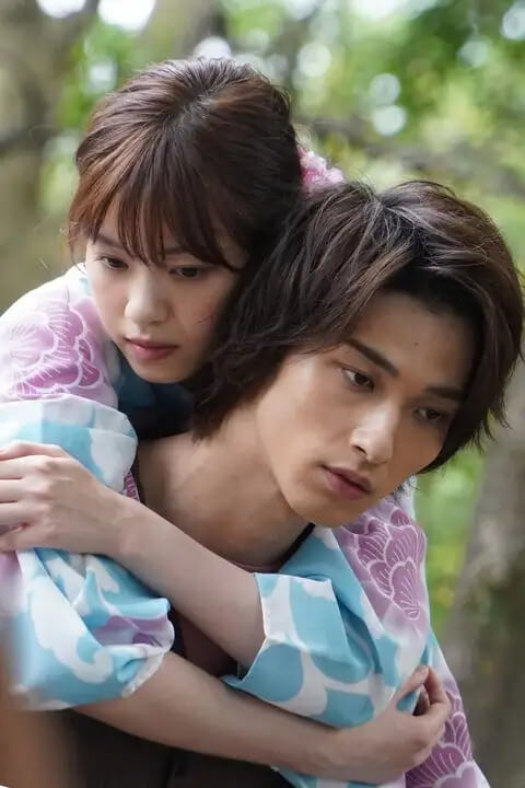 西野七瀬_横浜流星_おんぶ