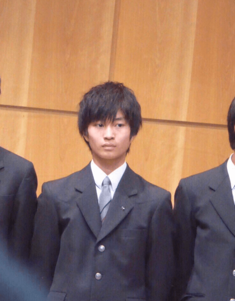 那須雄登の卒アル画像まとめ!小学校・中学から高校まで制服姿とともに紹介